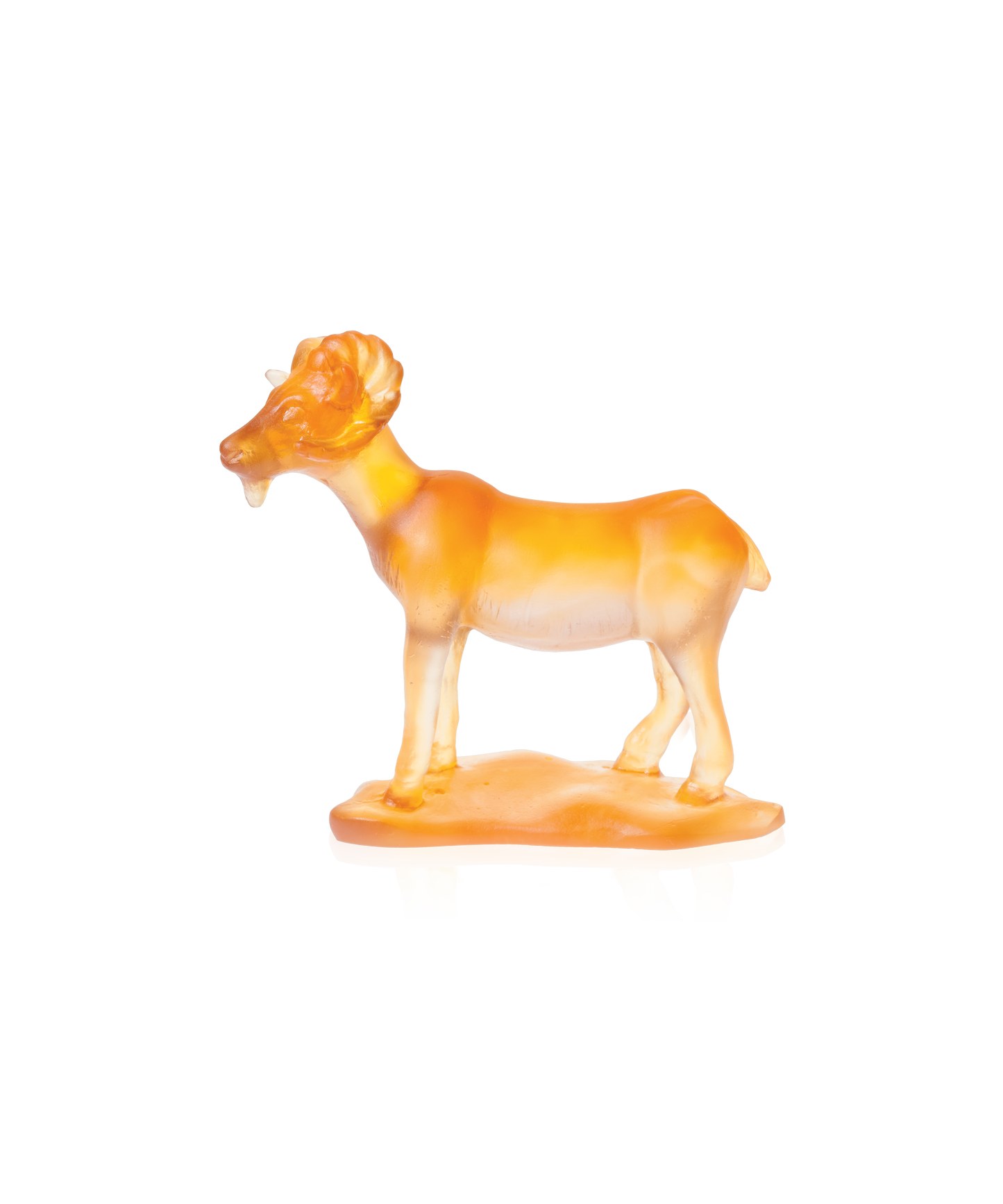 Sculpture en verre de la Chèvre du horoscope de la marque Daum, représentant une chèvre élégante et artistique.
