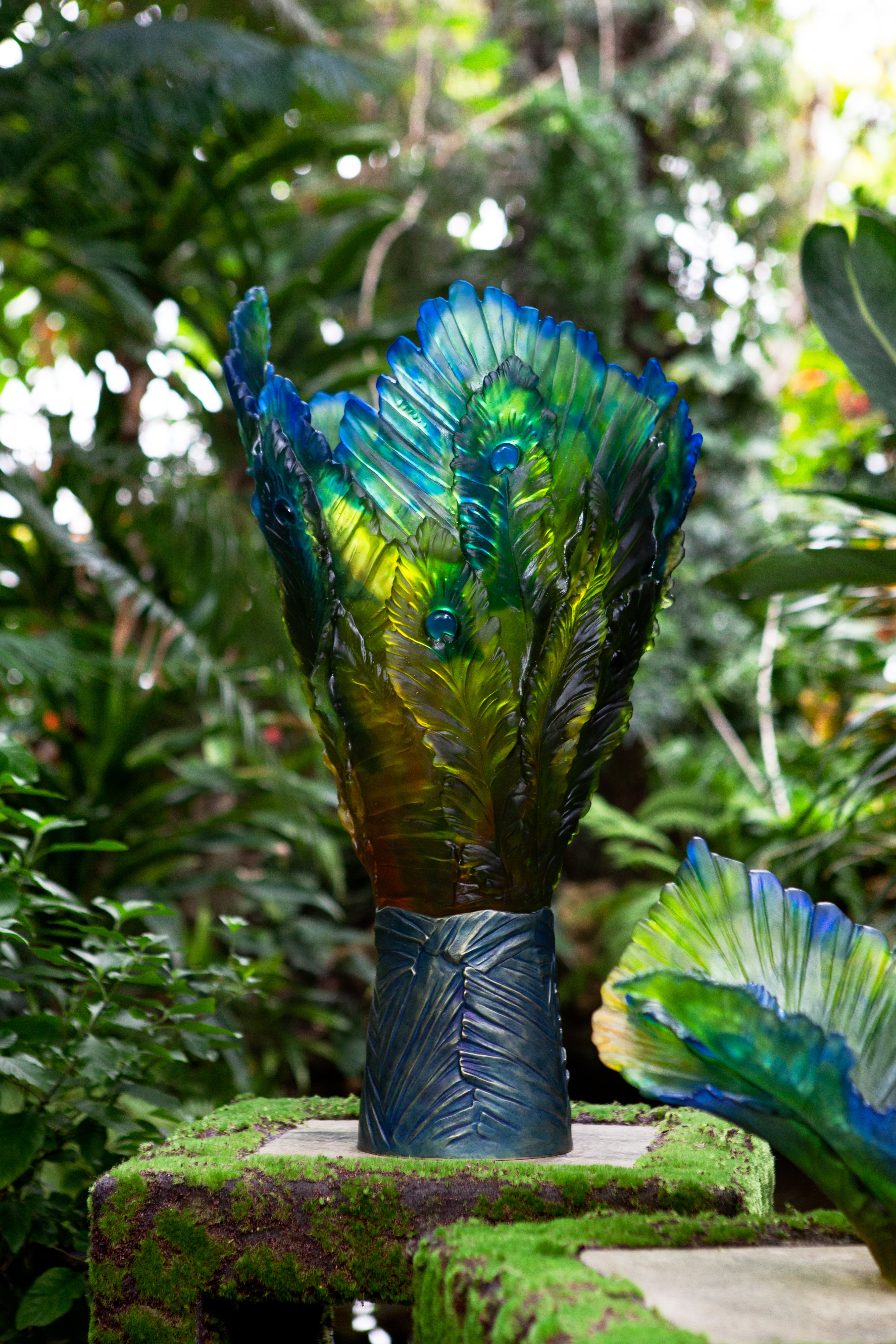 Fleur de Paon Exotique Medium bowl – Daum