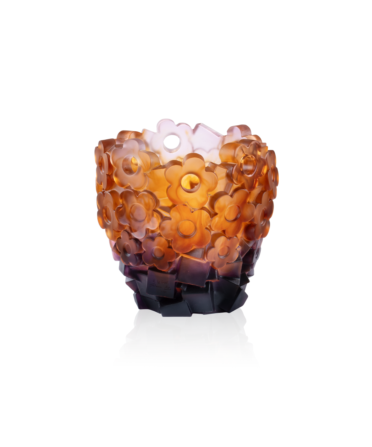 Vase moyen Blooming Rock Hubert Le Gall de la marque Daum, design élégant en verre avec motif floral coloré.