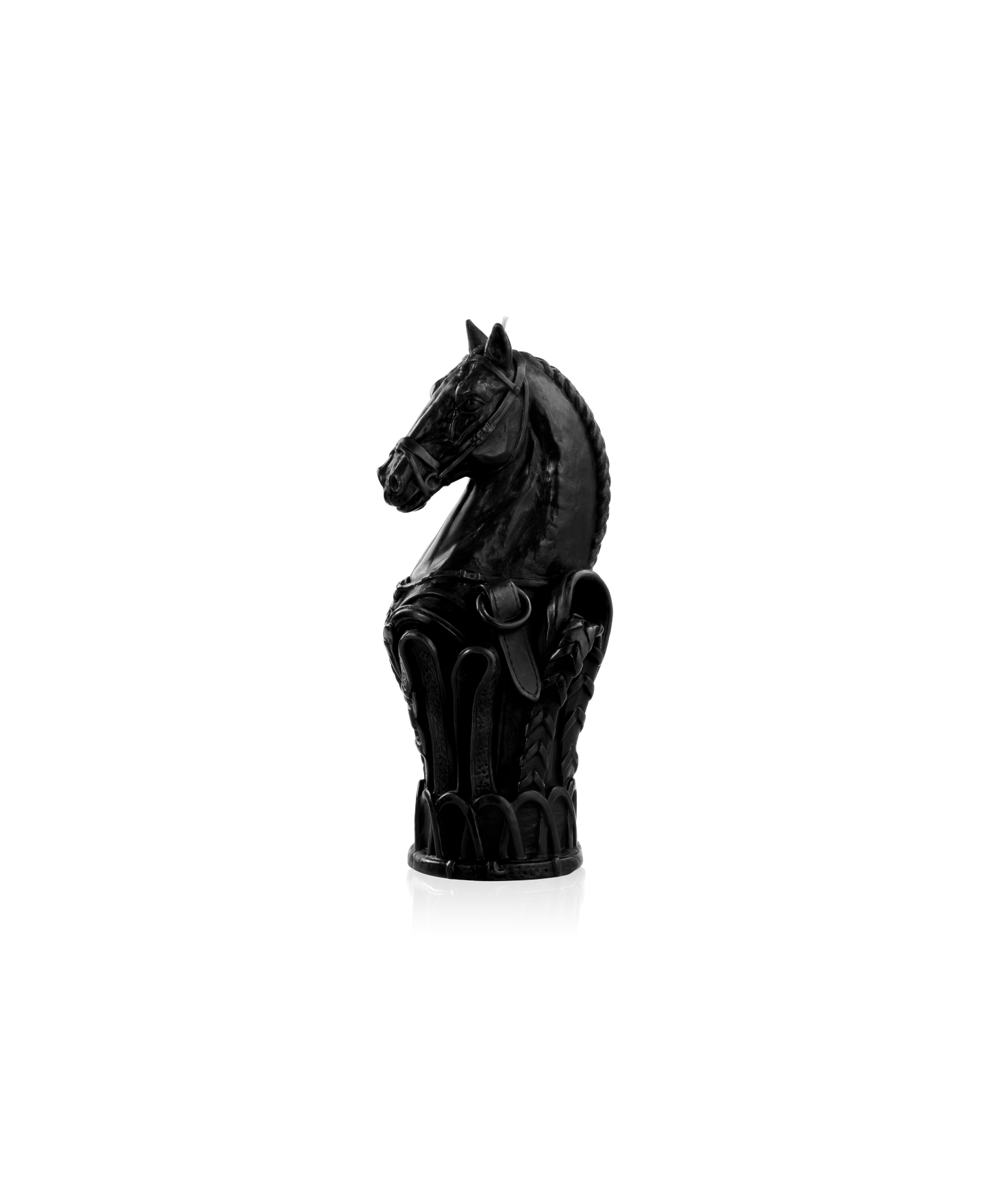 Bougie sculptée en forme de chevalier d'échecs noir Rêve Equestre par Daum Intérieur, détail artistique et finition élégante