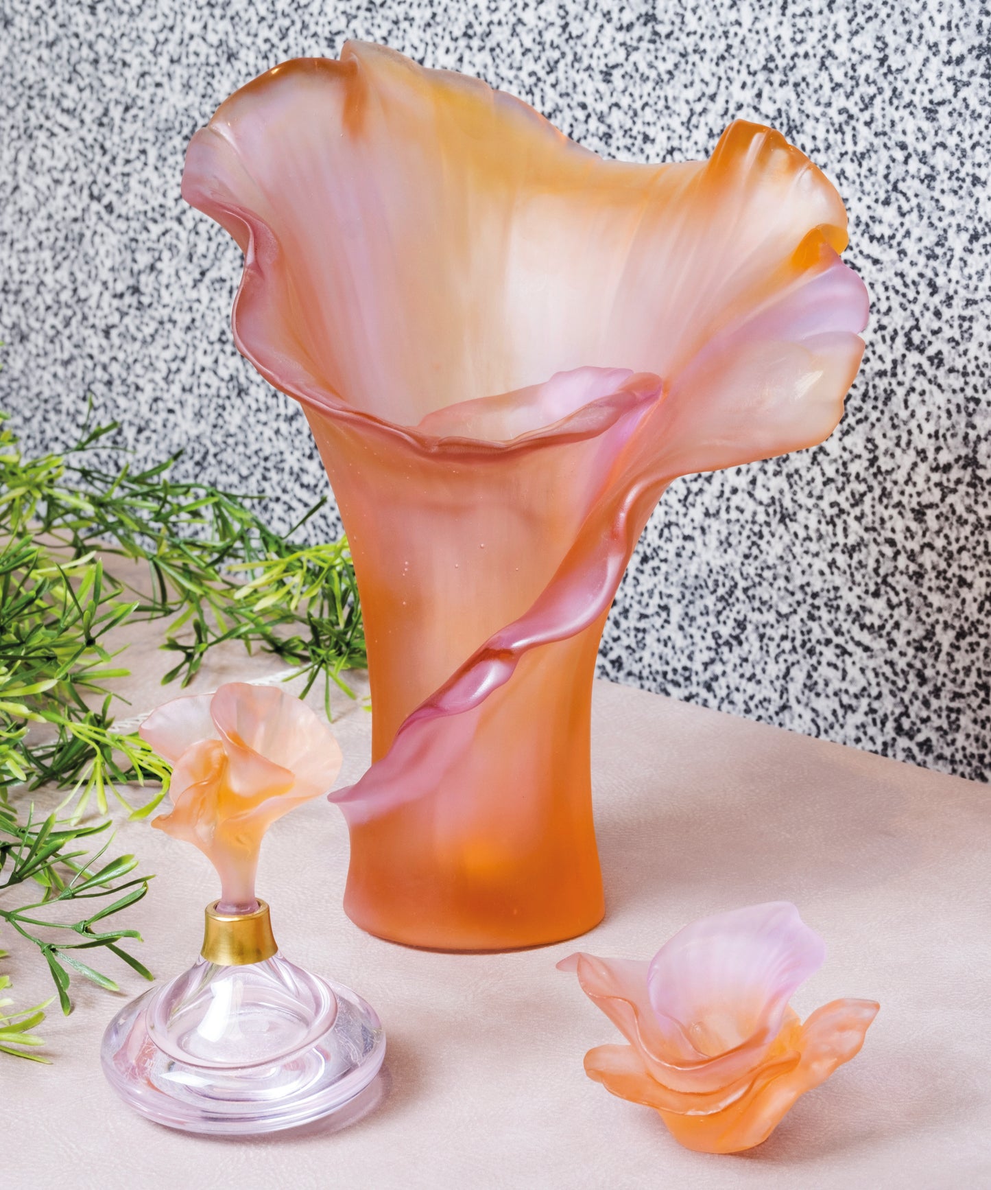 Arum Vase moyen modèle Ambre-rose - Daum