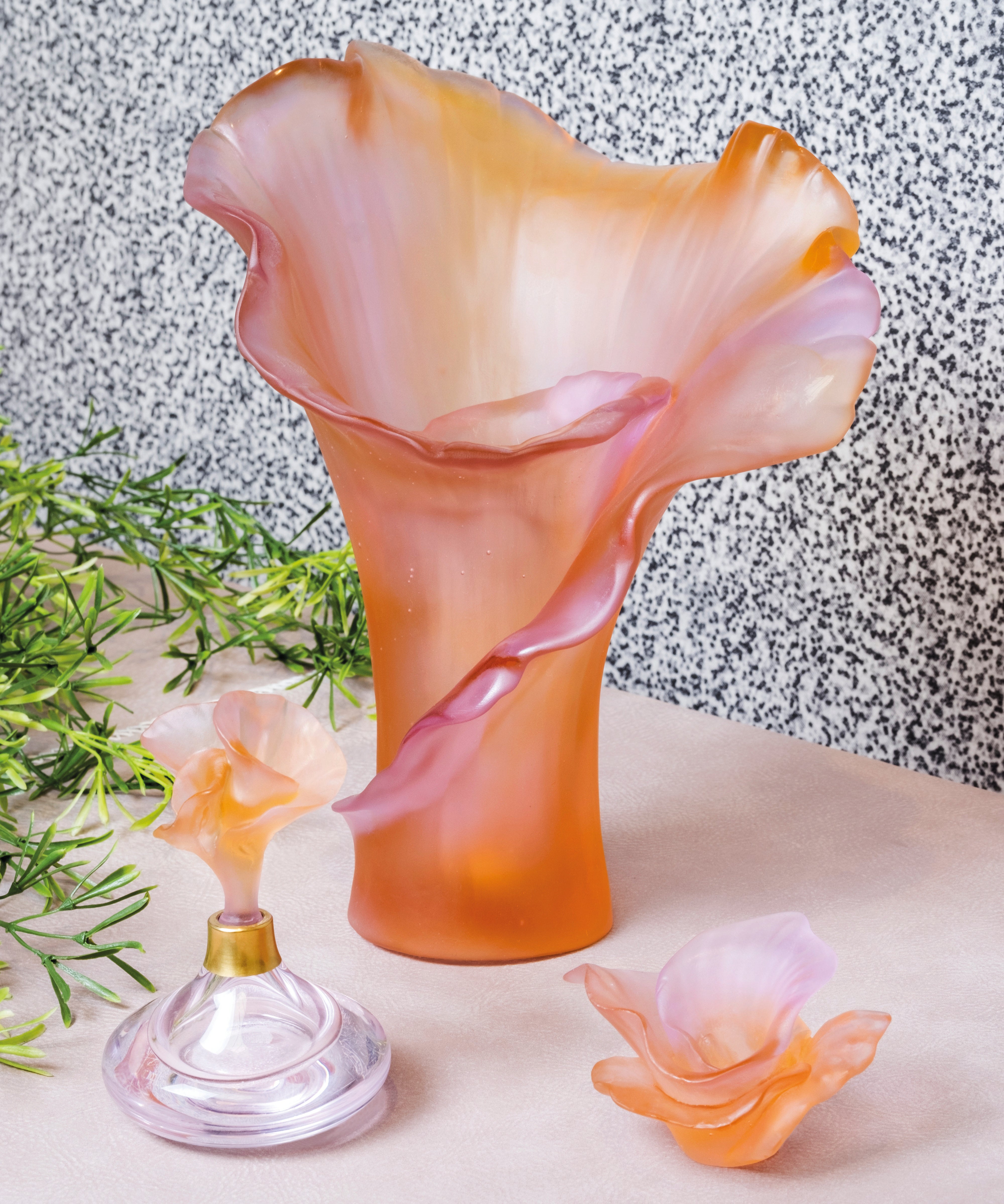 Arum Vase moyen modèle Ambre-rose - Daum