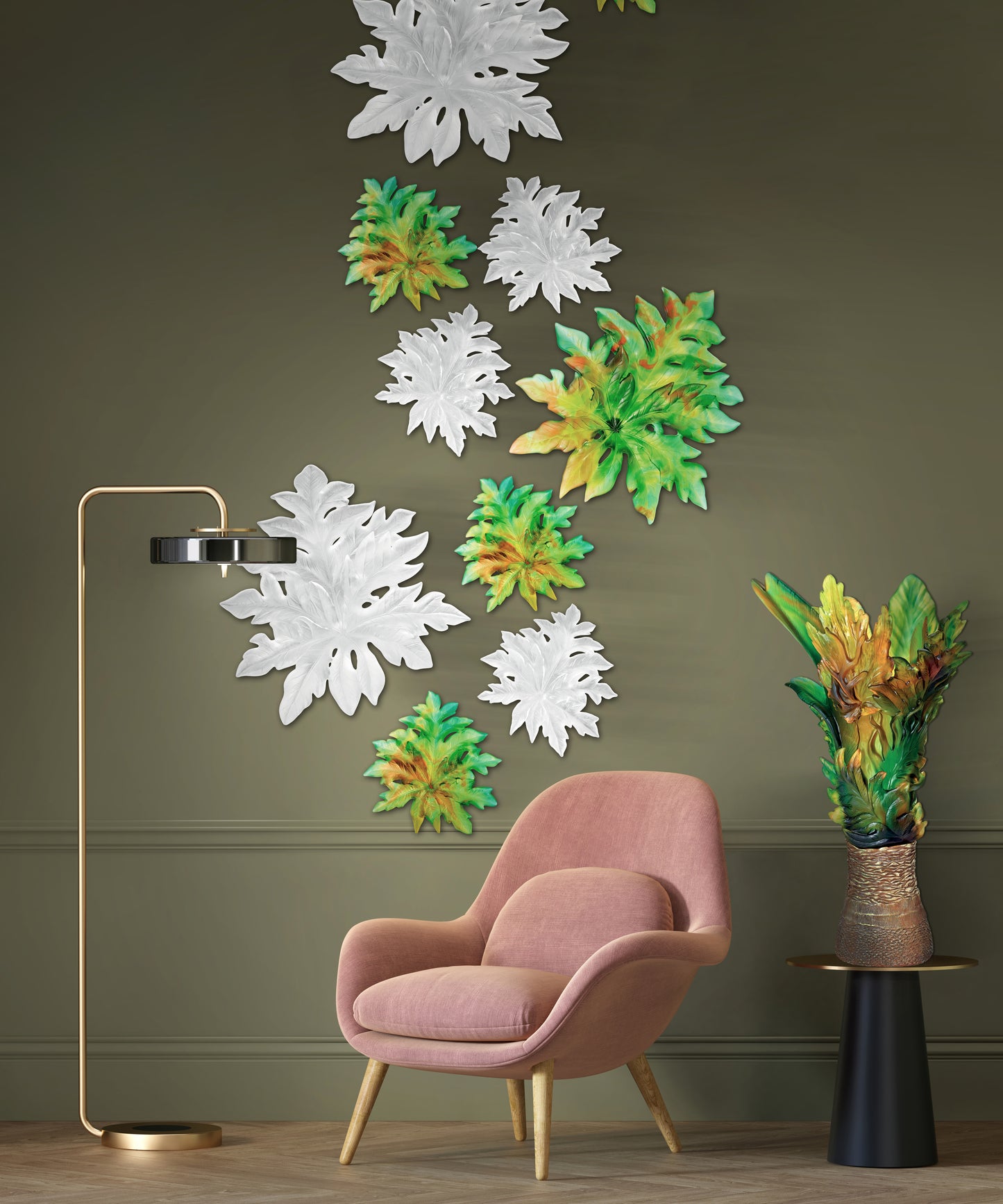 Feuille murale Bornéo petit modèle de Emilio Robba, fixation longue blanche, design artistique pour décoration intérieure élégante.