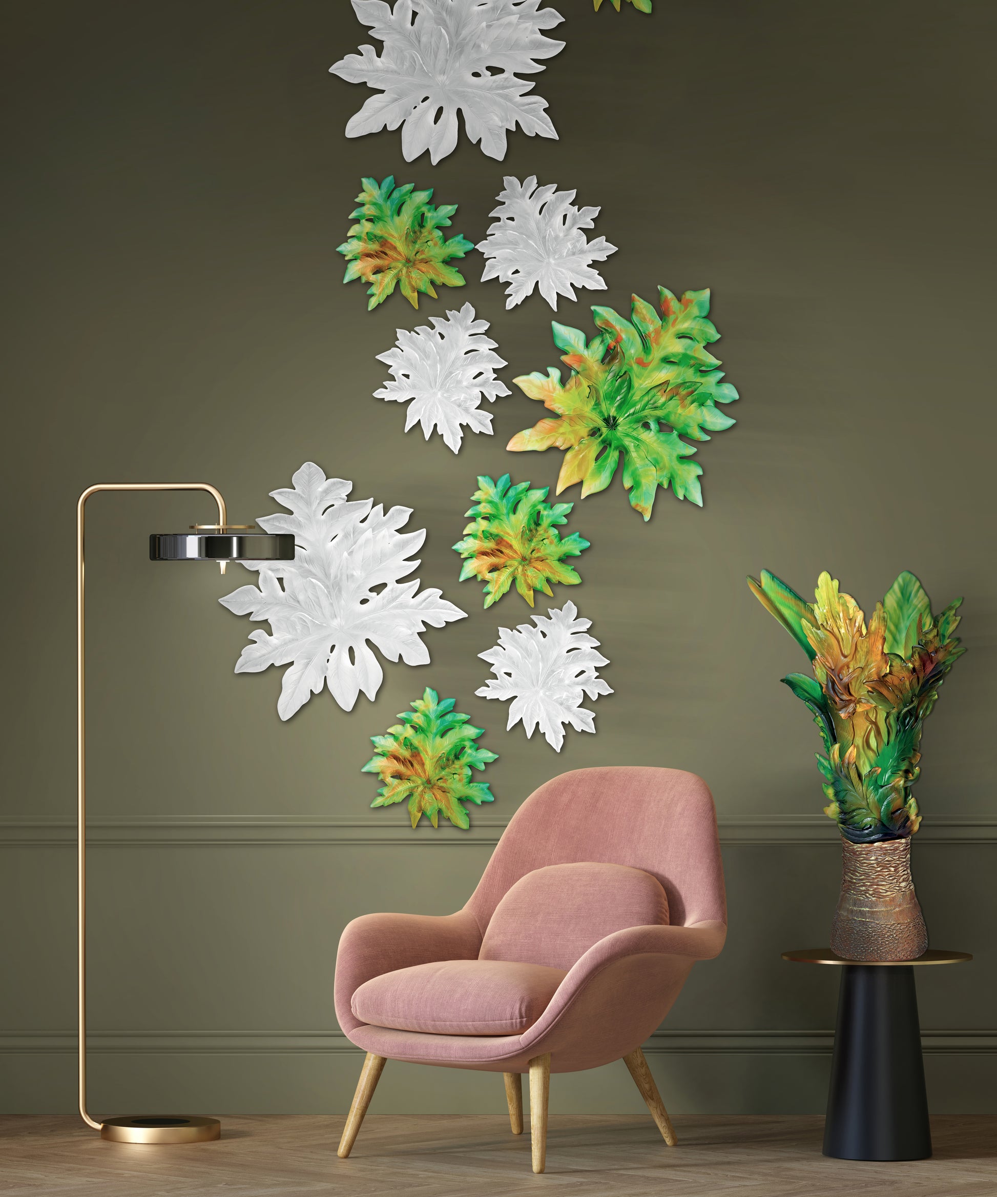 Feuille murale Bornéo petit modèle de Emilio Robba, fixation longue blanche, design artistique pour décoration intérieure élégante.