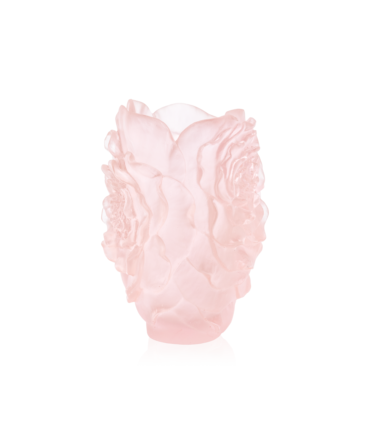 Vase Camelia petit modèle Rose de la marque Daum, en verre soufflé avec motif floral délicat, vu de face.