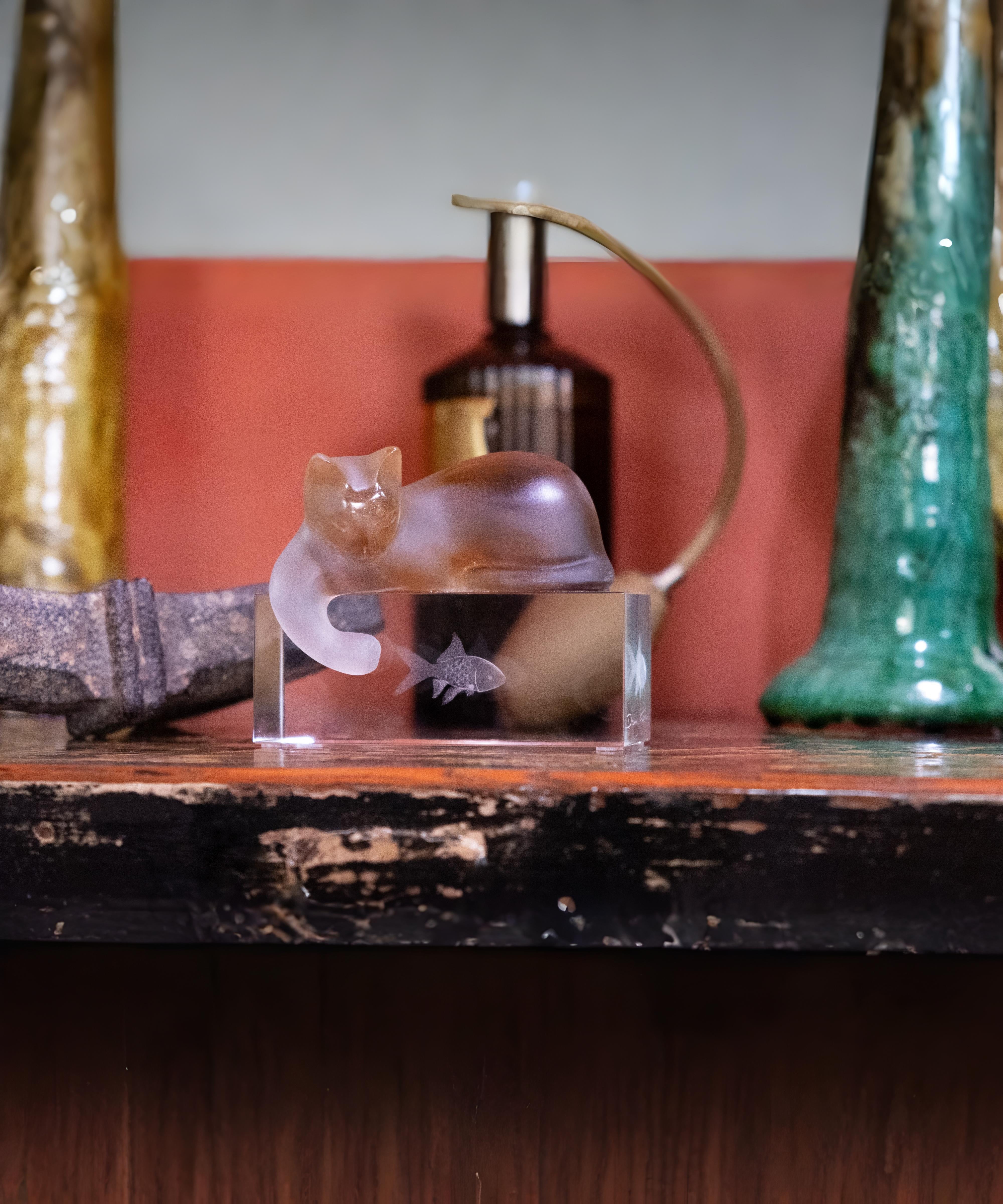 Sculpture Chat en pâte de verre Daum | Élégance féline | Daum