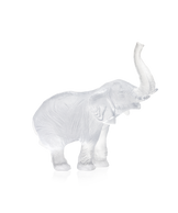 Éléphant moyen en cristal blanc de Jean-François Leroy, sculpture artistique signée Daum, visible en détail dans l'image.