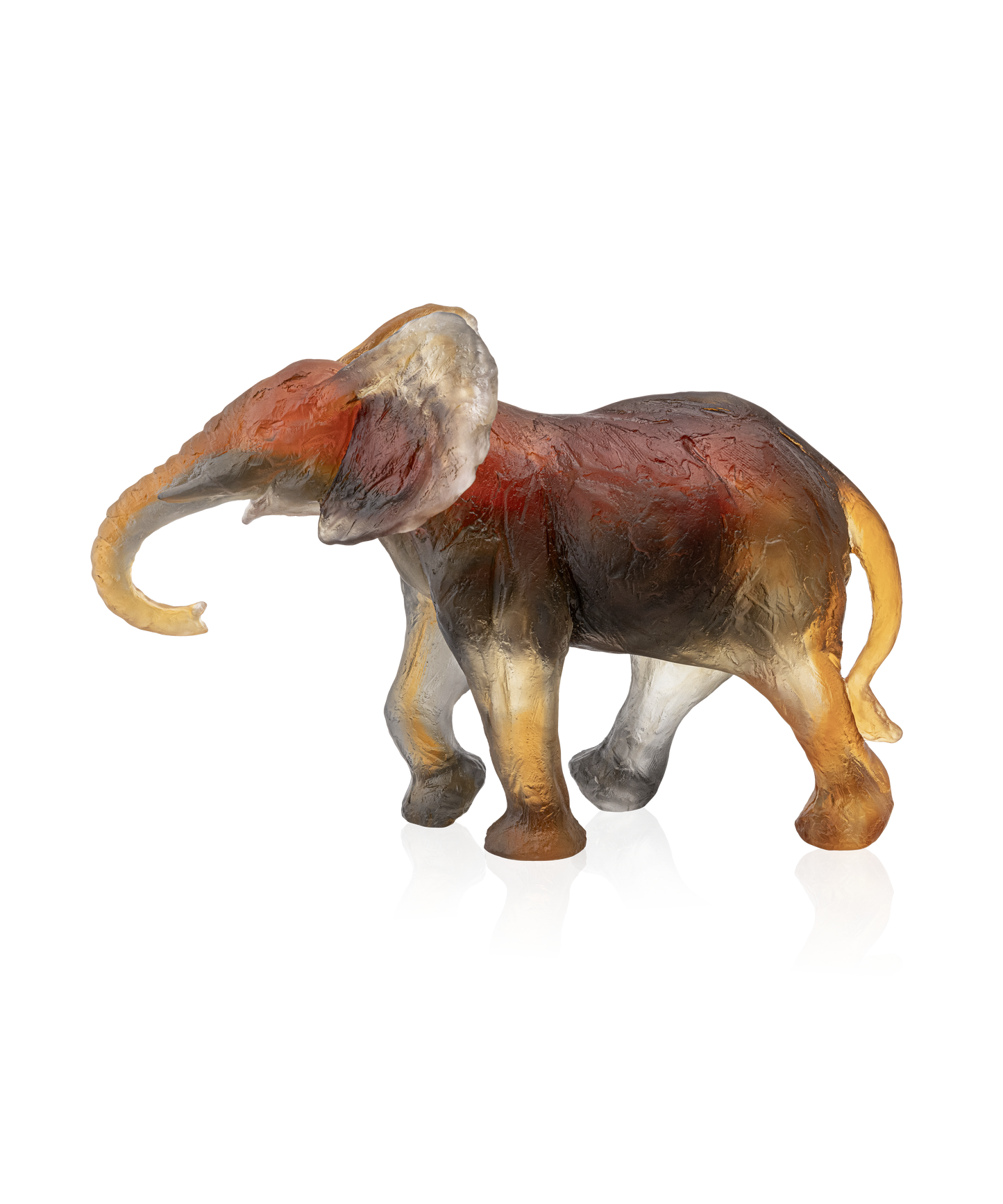 Éléphant Savana grand modèle de Daum, sculpture en cristal de Isabelle Carabantes, détails artistiques et finition élégante