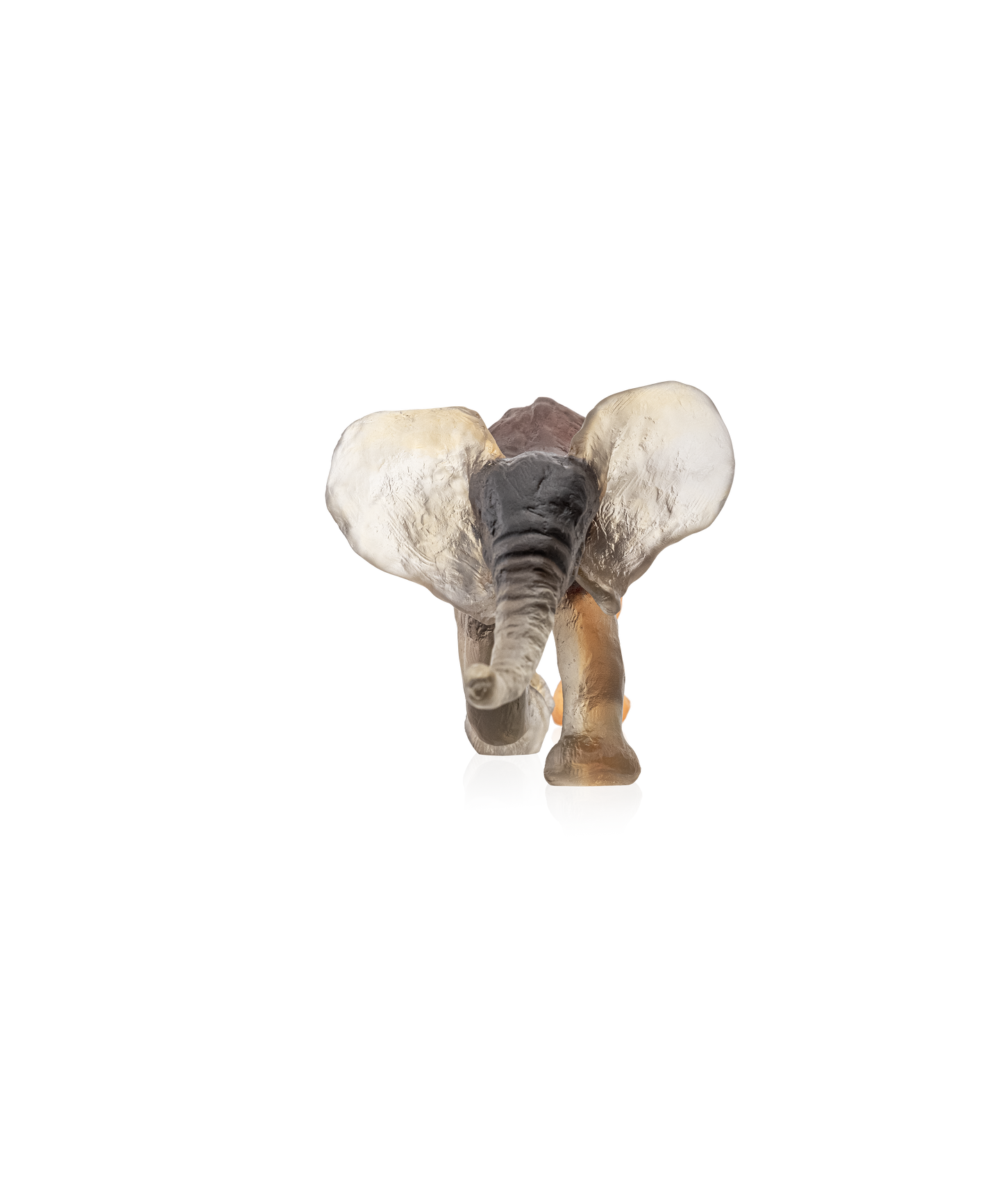 Petit éléphant de la savane en cristal par Daum, modèle signé Isabelle Carabantes, finition délicate et détails artistiques.