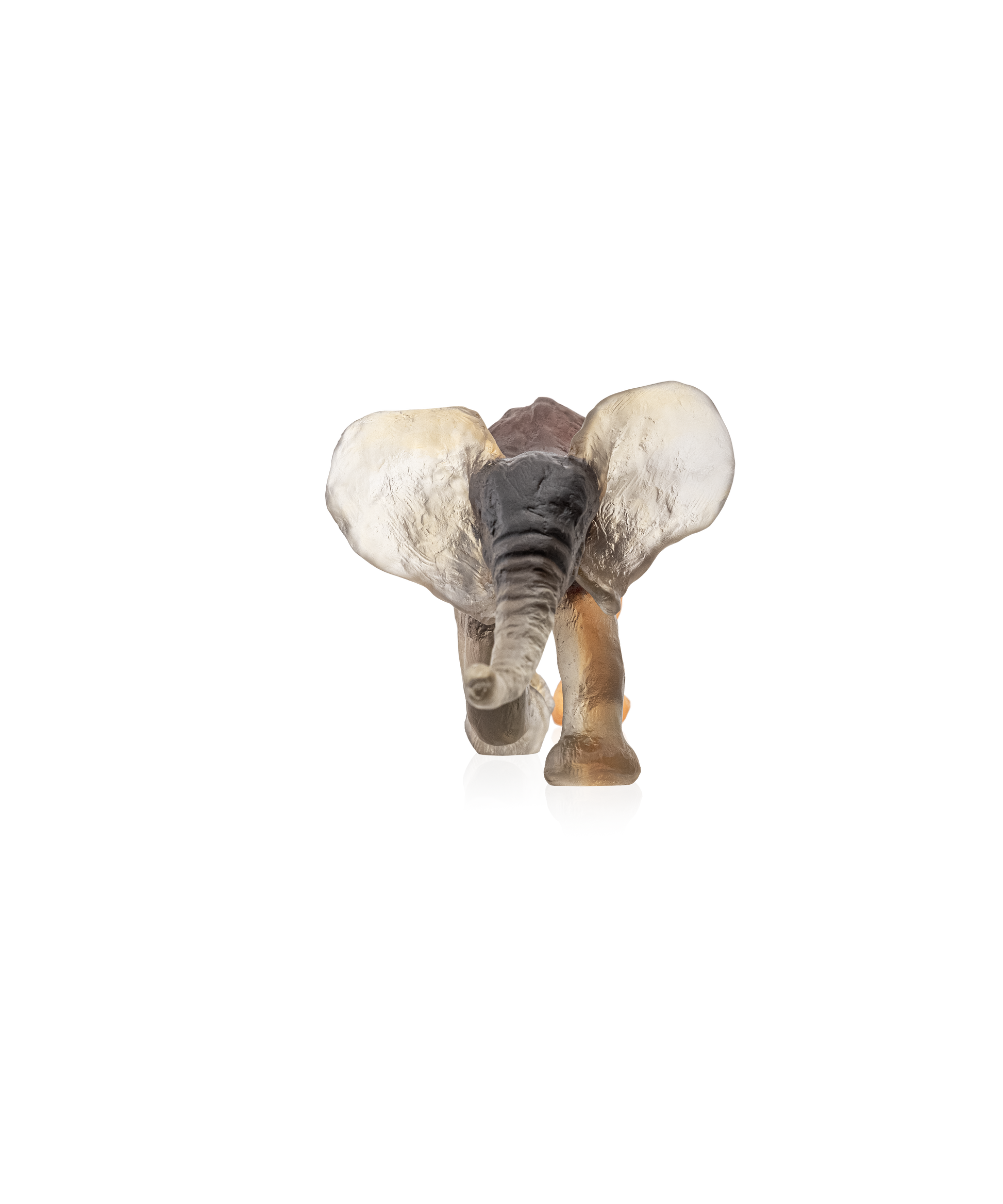 Petit éléphant de la savane en cristal par Daum, modèle signé Isabelle Carabantes, finition délicate et détails artistiques.