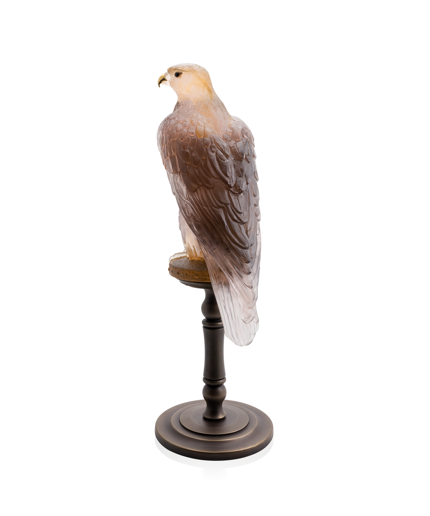 Faucon Gerfaut en verre ambre-rose de Madeleine Van der Knoop, pièce de collection Daum, détail artistique et finition élégante