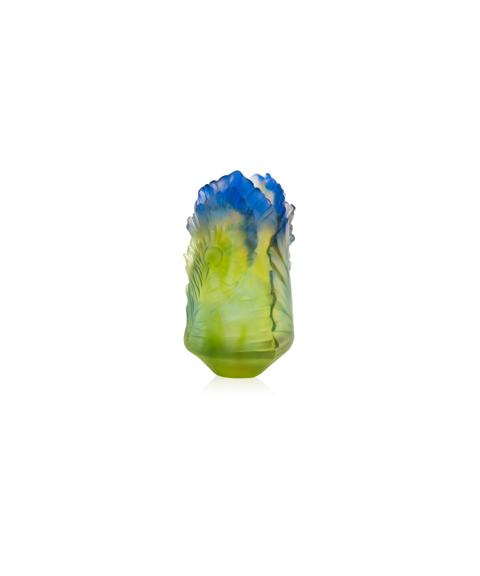 Vase petit modèle Fleur de Paon Exotique en verre Daum avec motif coloré et détails artistiques.