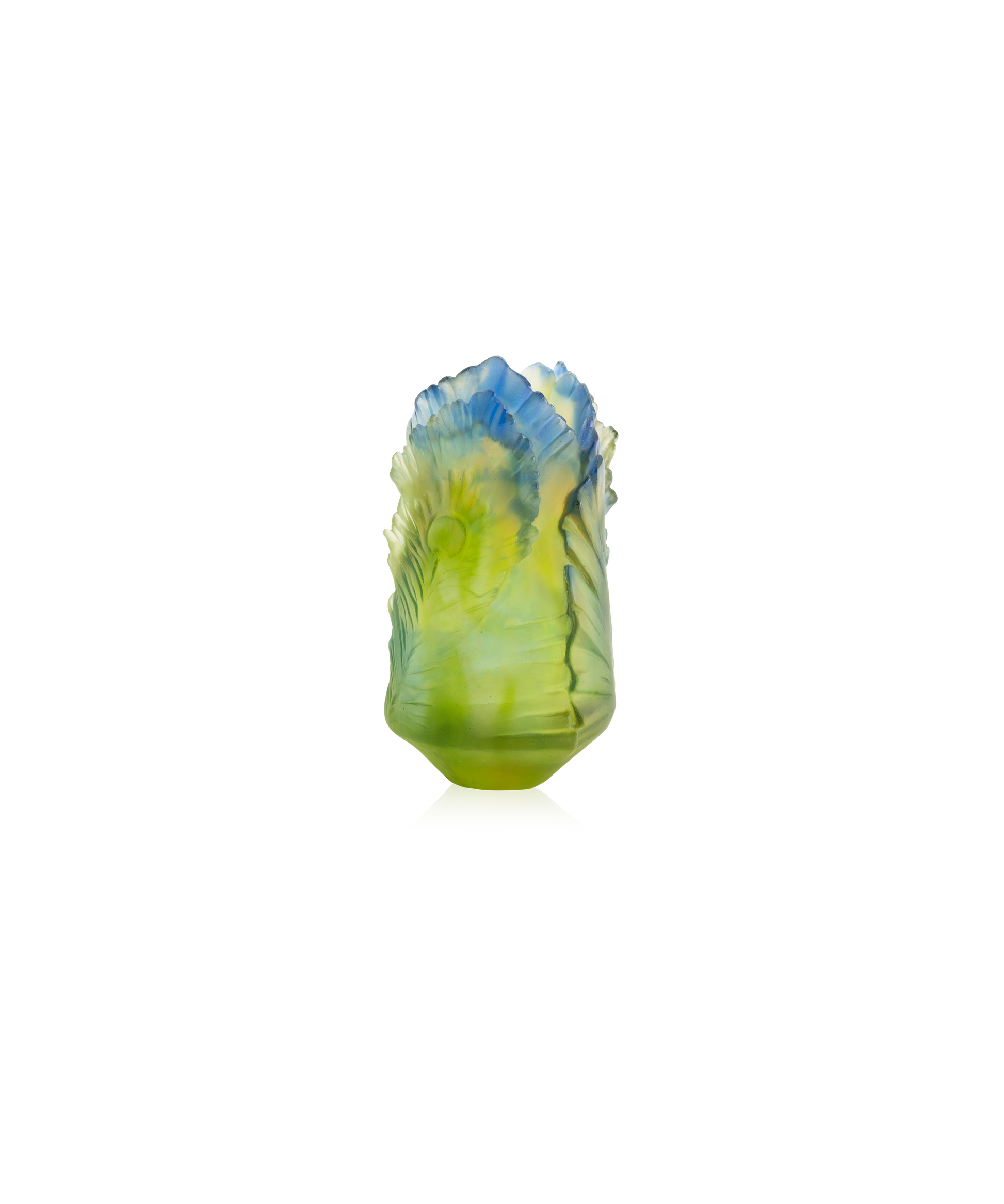 Vase petit modèle Fleur de Paon Exotique en verre de la marque Daum, avec motif coloré et détails délicats.