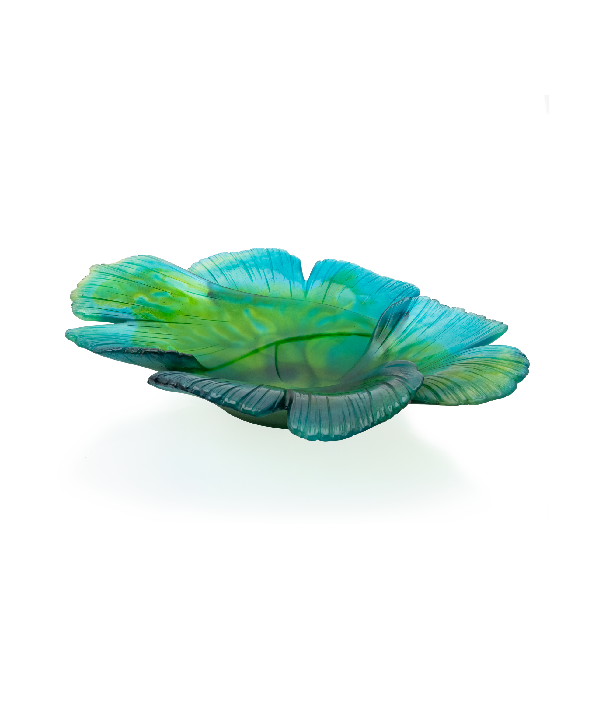 Verre Ginkgo Coupe Magnum Verte de Daum, vase en verre coloré avec motif Ginkgo, design élégant et artistique.
