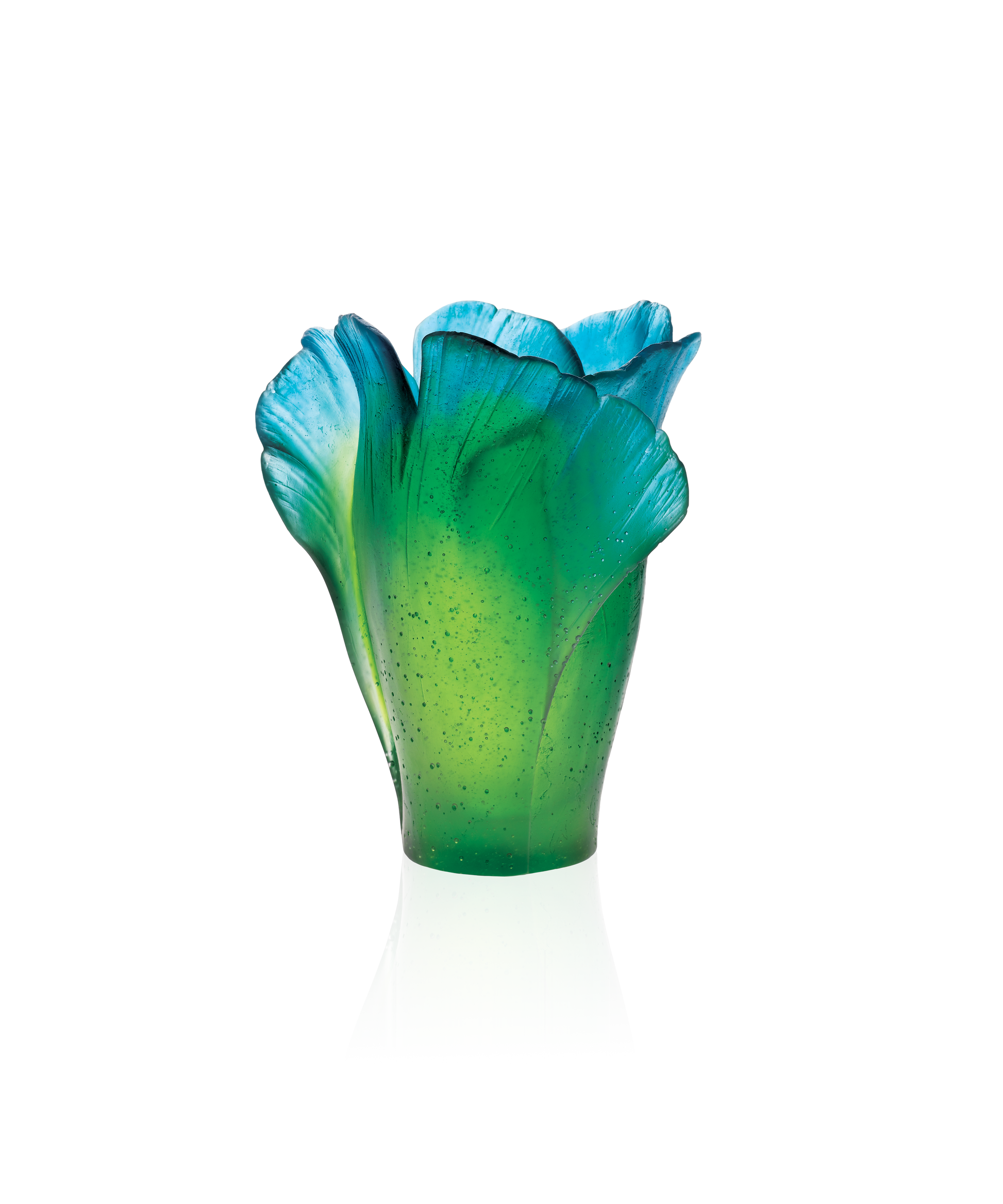 Vase moyen Ginkgo de Daum, modèle vert avec motif en verre soufflé, élégant et décoratif pour la maison.