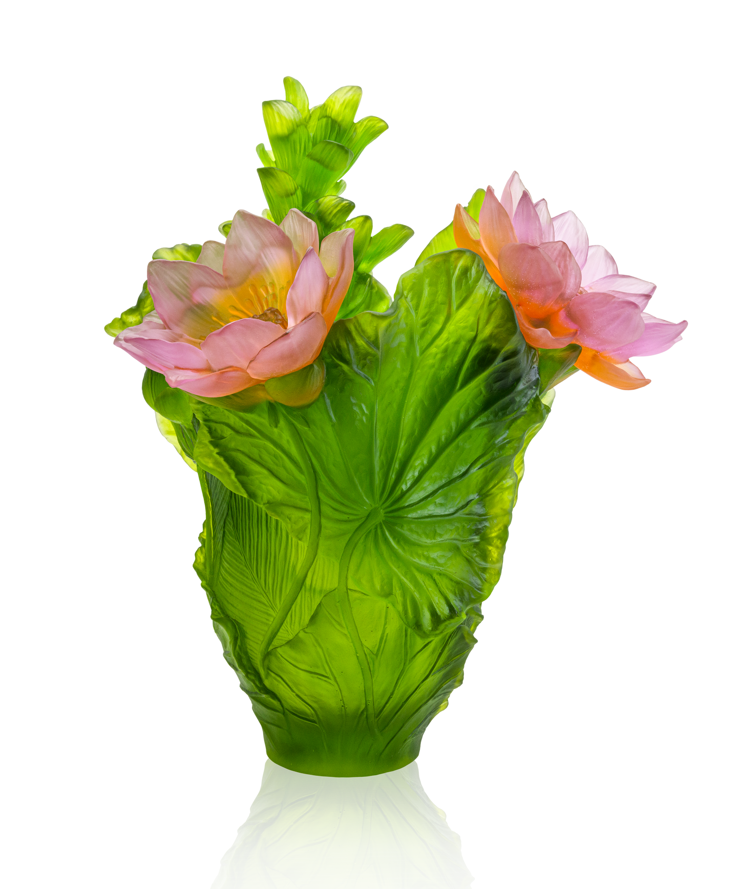 Vase Magnum Jardin de Lotus Daum, verre soufflé avec motif floral en relief, design élégant et artistique, vue de face.