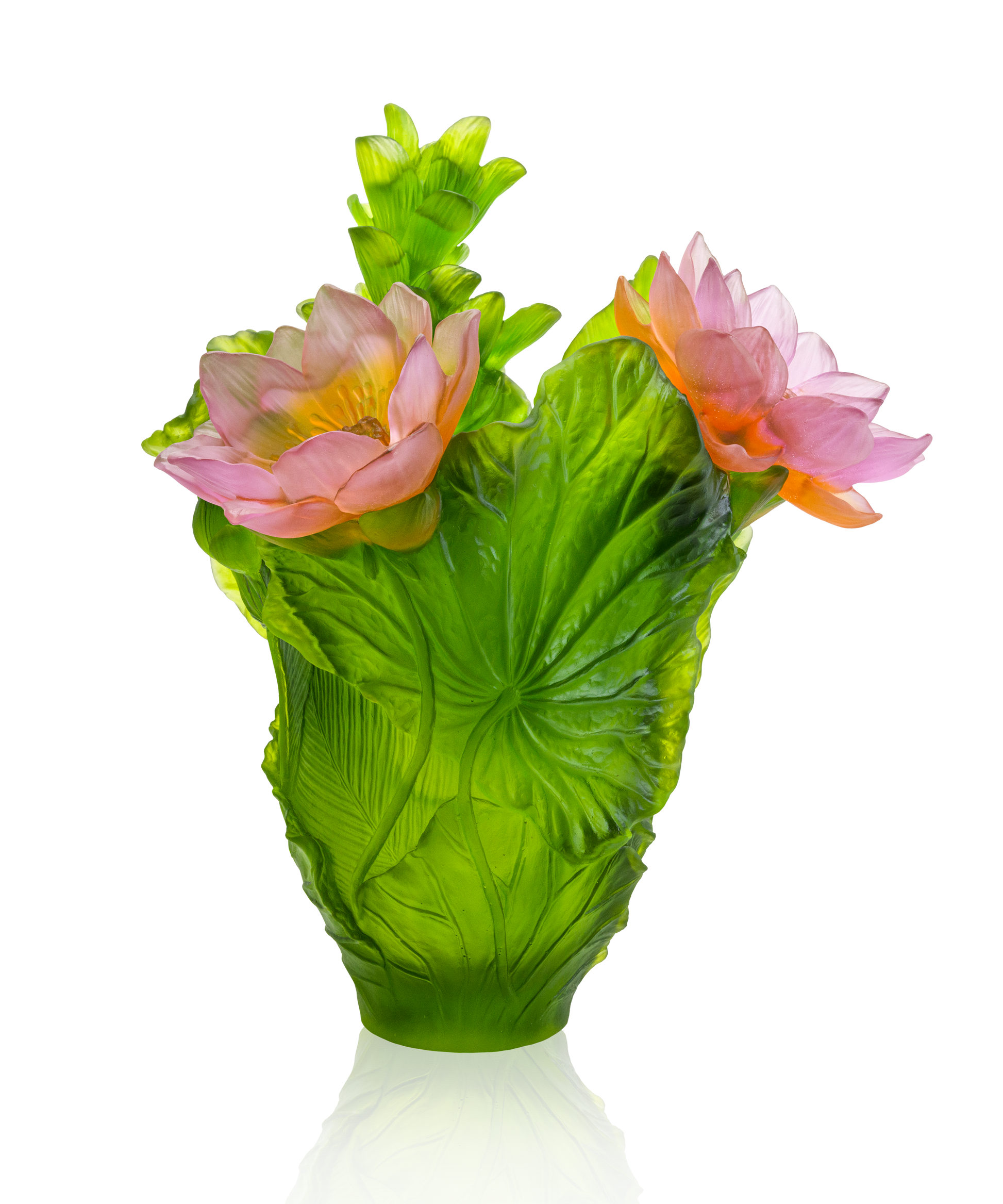 Vase Magnum Jardin de Lotus Daum, verre soufflé avec motif floral en relief, design élégant et artistique, vue de face.