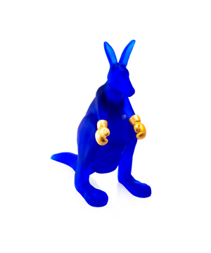 Kangourou Wally de Yves Henry en verre Daum, sculpture artistique représentant un kangourou dans un style élégant.
