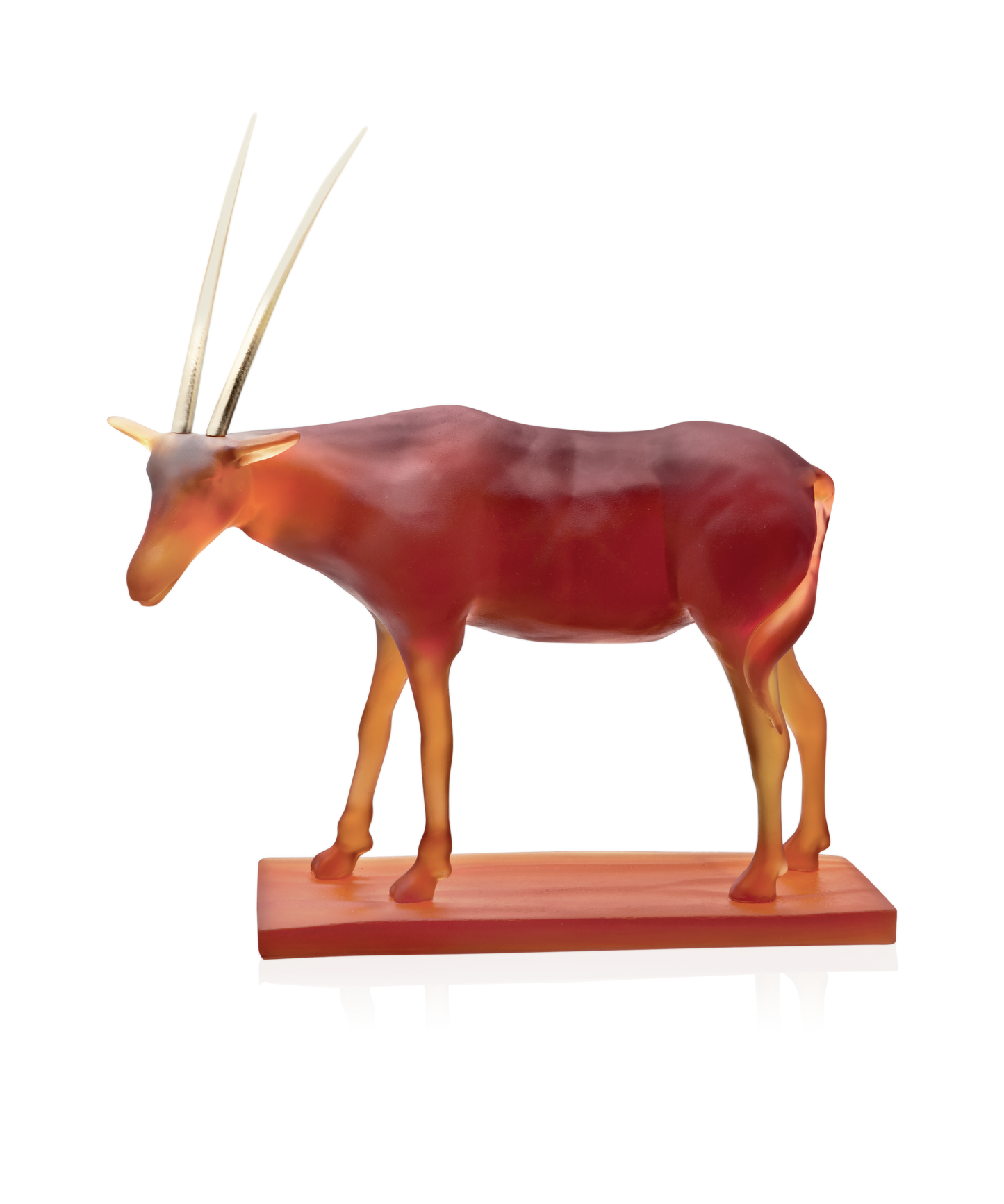 Statue Oryx grand modèle de Hicham Lahlou par Daum, sculpture en verre soufflé avec détails artistiques.