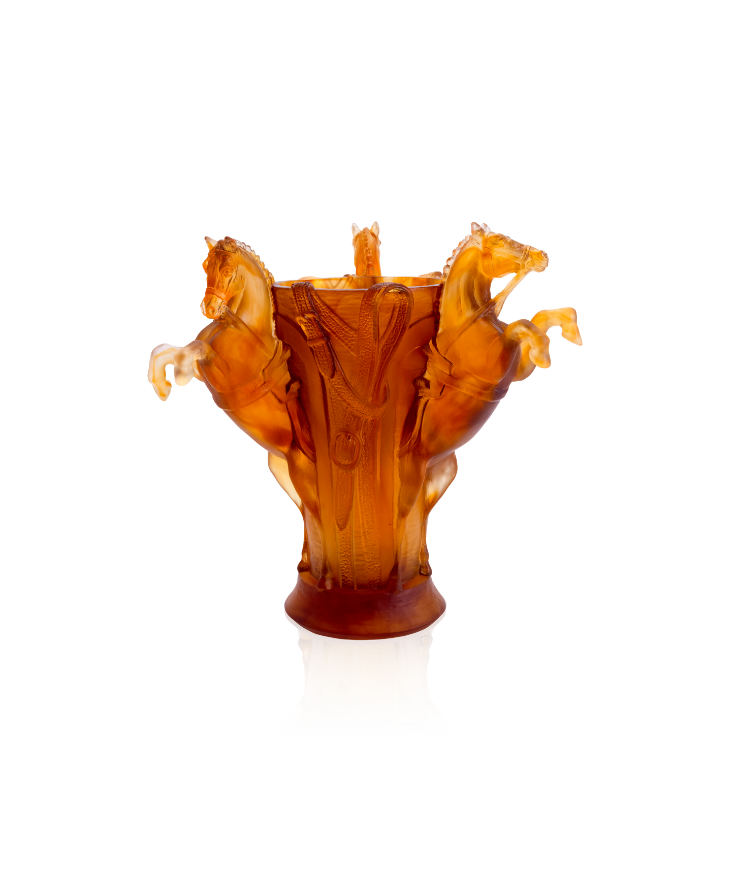 Vase moyen Rêve Equestre de la marque Daum avec motif artistique, en verre coloré et élégant.