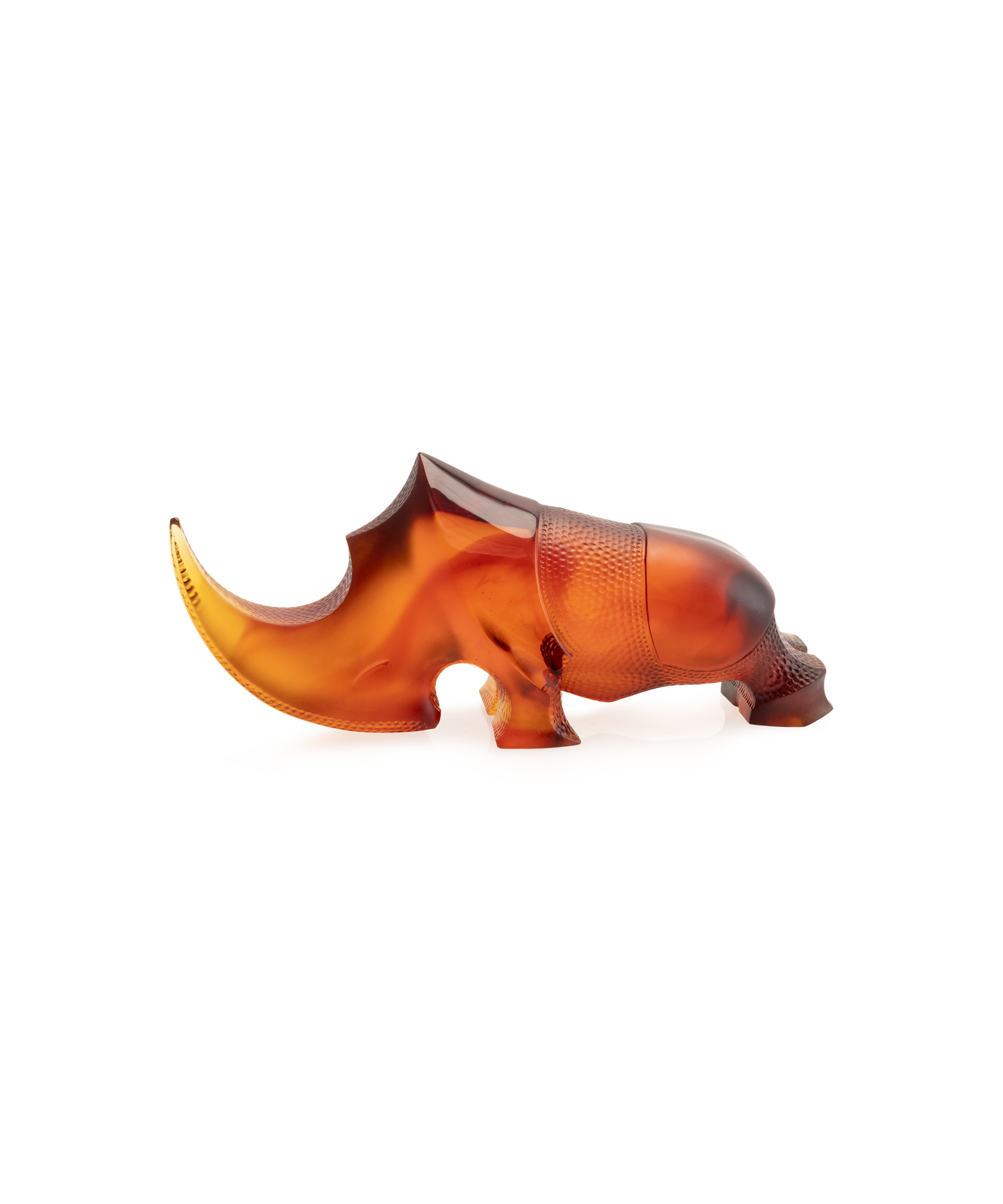 Rhinocéros Ongava en verre ambré de la marque Daum, sculpture artistique en cristal.
