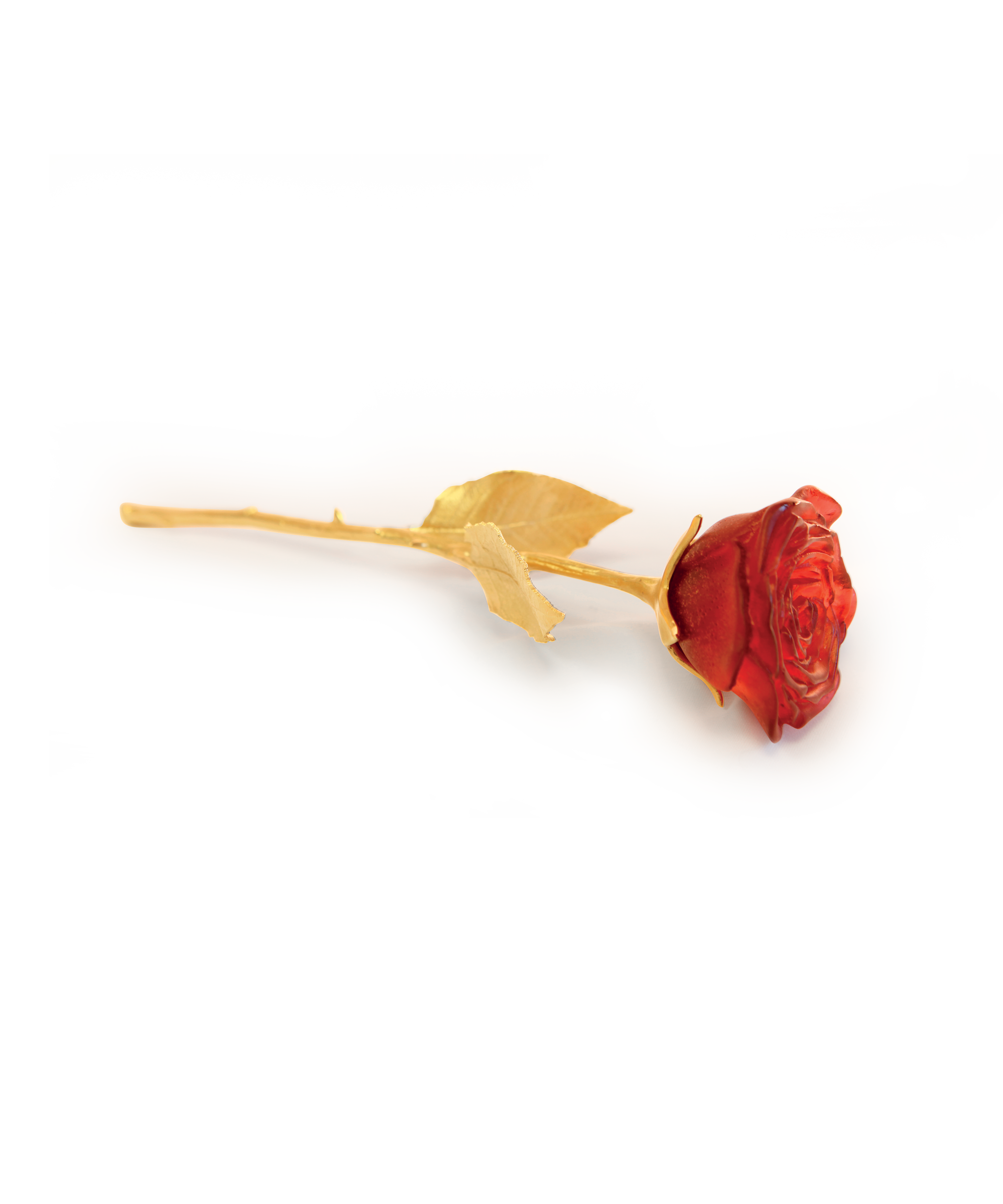 Rose éternelle rouge en verre de marque Daum, sculpture artistique avec détails délicats et finition brillante.