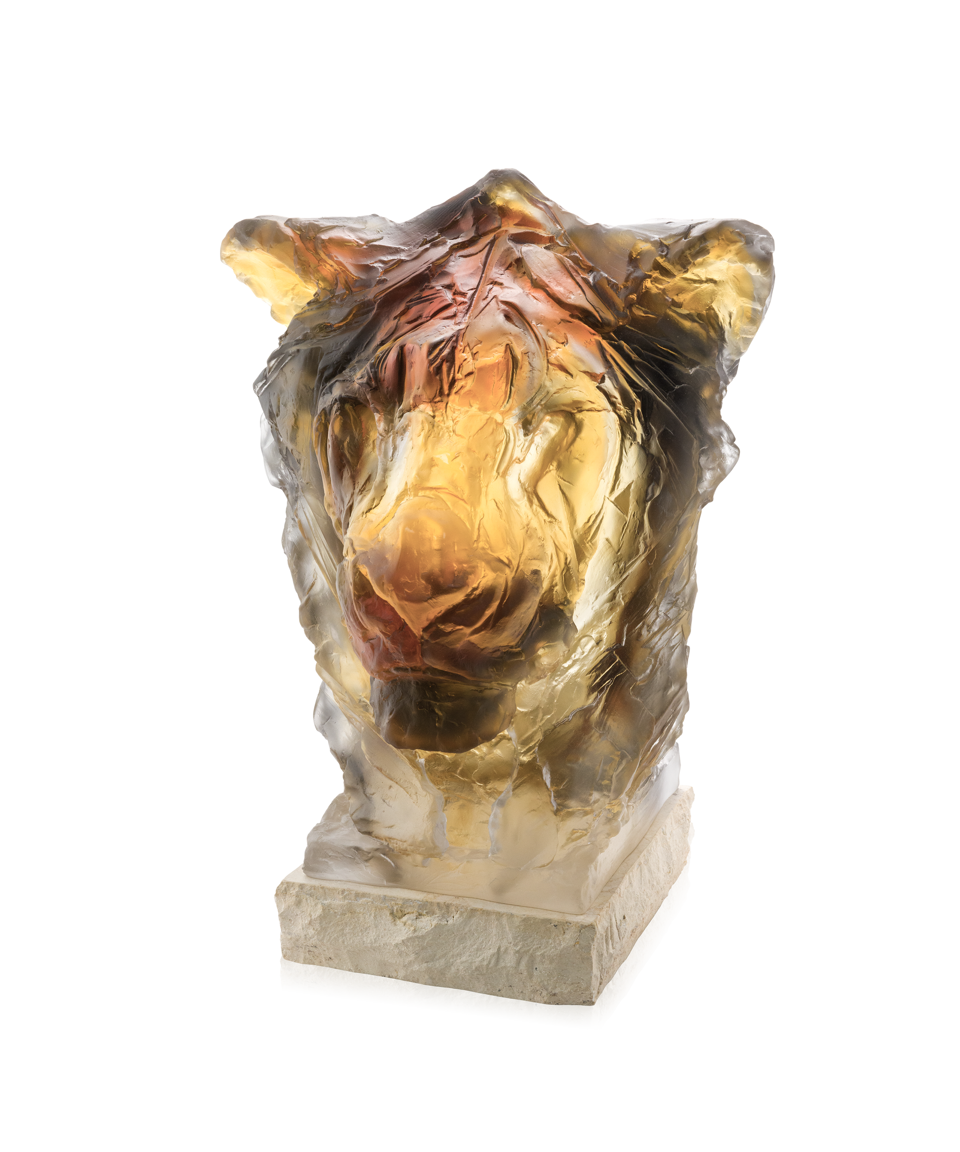 Tête de lion en verre Daum de Patrick Villas, sculpture artistique de 75 cm, détails colorés et finition élégante.