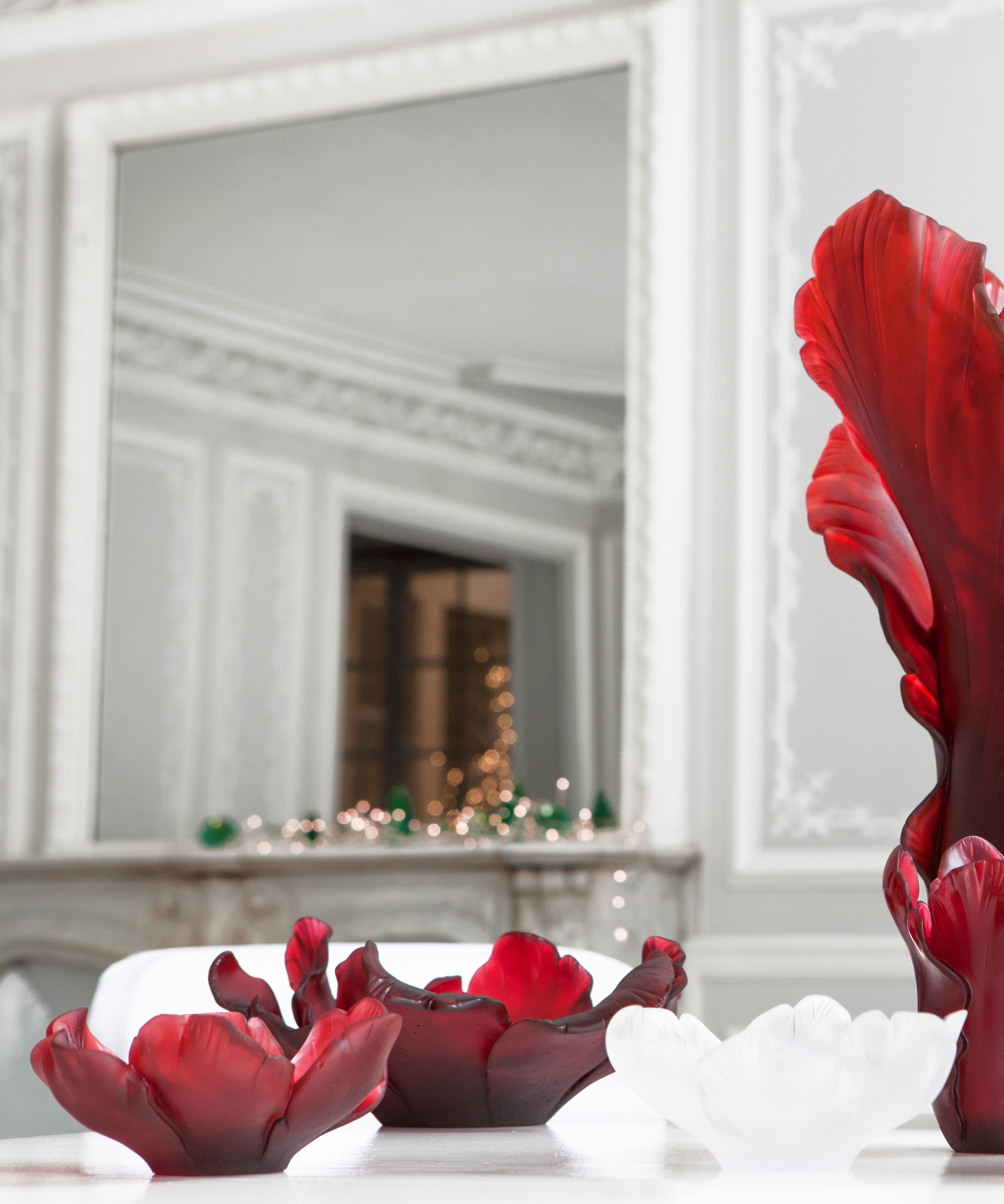 Tulipe Vase Rouge - Élégance en cristal | Daum