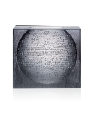 Vase Kumara gris de Jean-Marie Massaud par Daum, verre soufflé élégant avec finition gris clair, design contemporain.