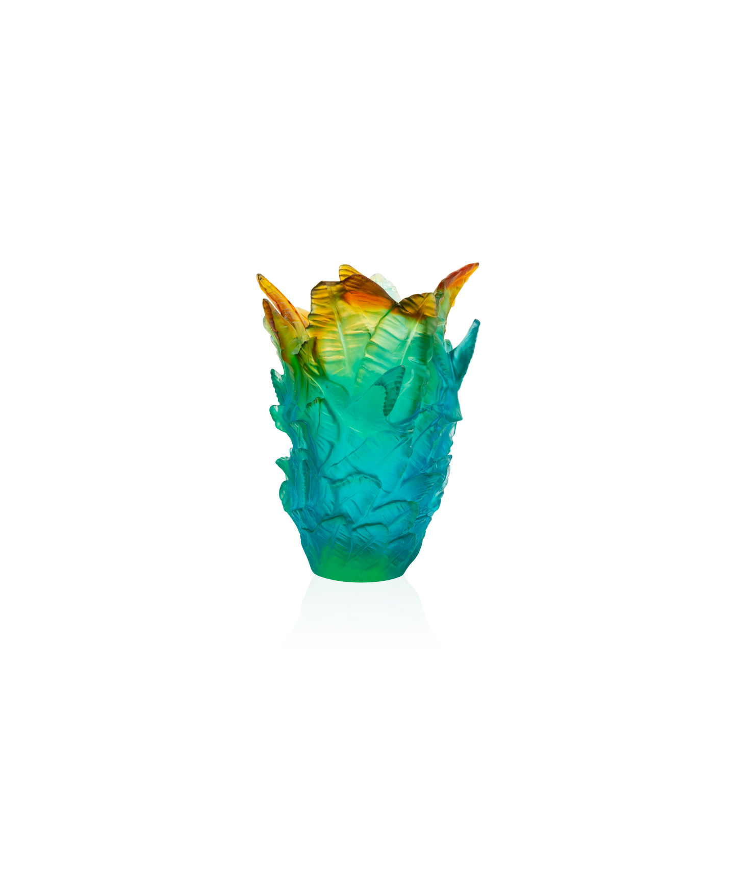 Vase Voyage Tropical petit modèle de Daum, verre coloré avec motif exotique, décoration élégante pour intérieur.