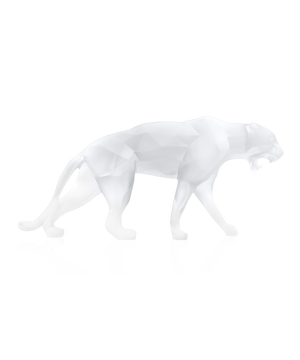 Statue de panthère blanche Wild Panther de Richard Orlinski en cristal Daum, détails artistiques et finition élégante visible.