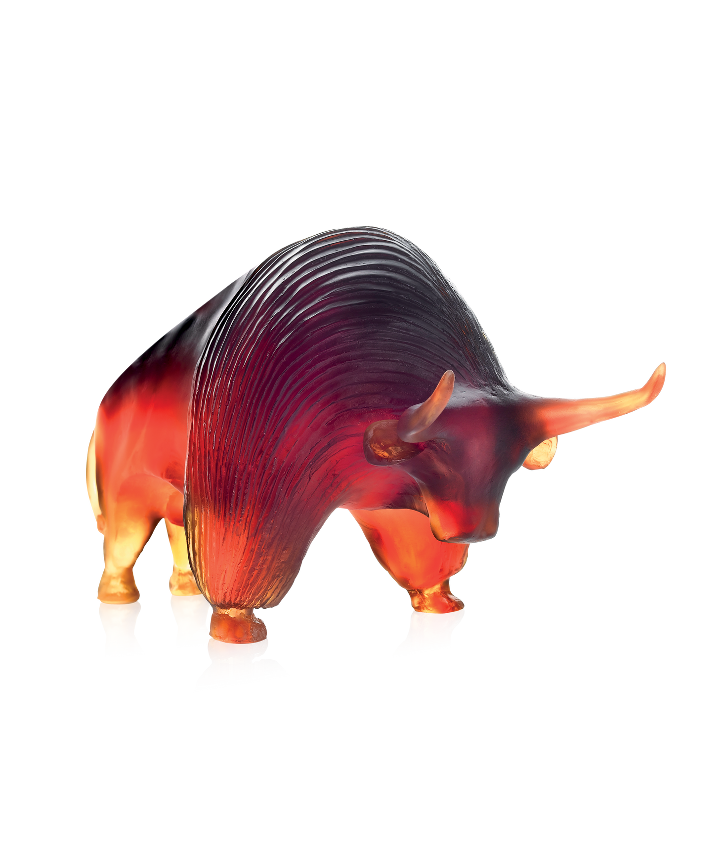Zébu de Xavier Carnoy en verre Daum, sculpture artistique représentant un zébu détaillé, couleur translucide.