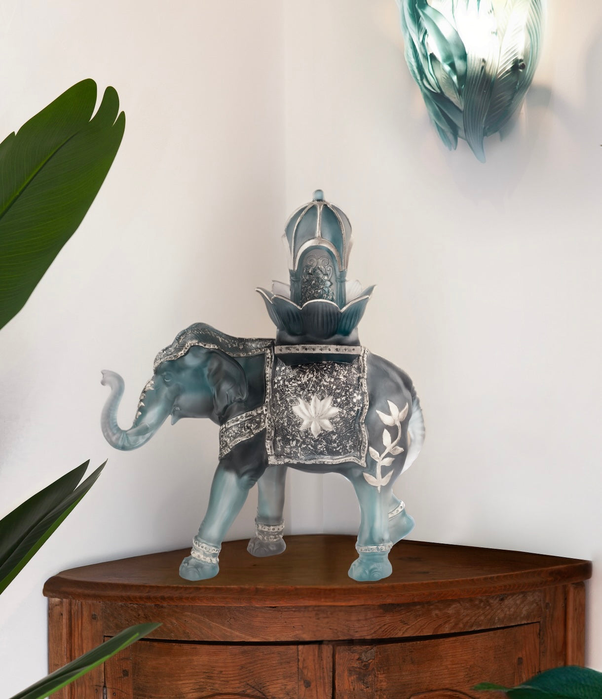 Daum Crystal Art in Color